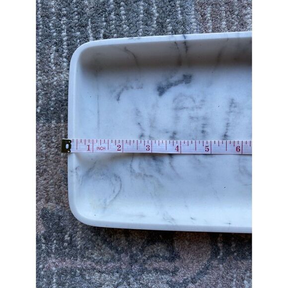 Target Threshold Bathroom organizer tray and cup
Heavy Faux Marble design - Picture 3 of 14